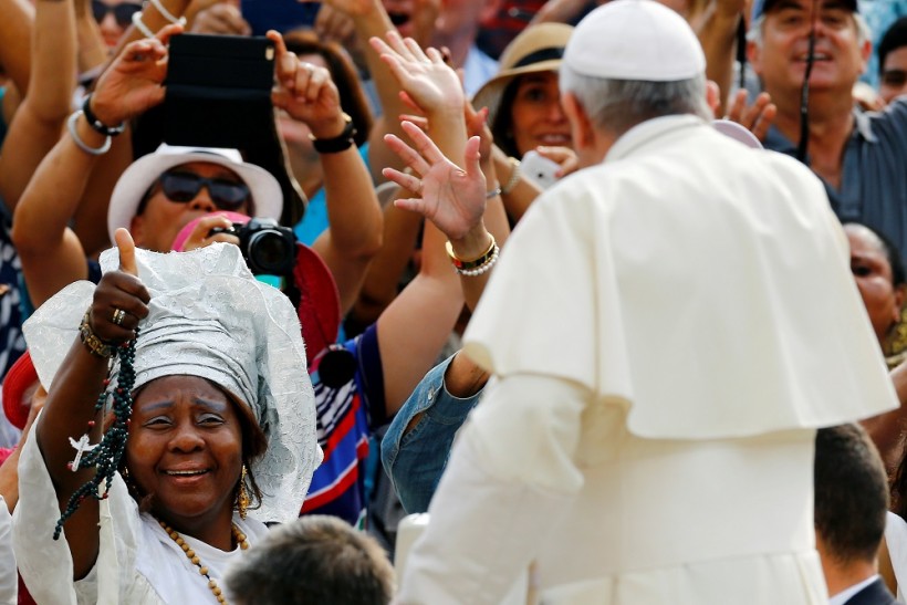 Bei der Generalaudienz heute hat Papst Franziskus vor Vorurteilen gegenüber Frauen gewarnt: "Wir alle, auch die christlichen Gemeinden, sollten uns vor abwertenden Frauenbildern hüten". (Foto: reuters)
