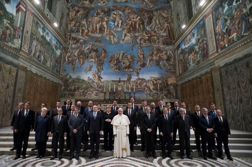 Zum Abschluss gab es ein Gruppenbild in der Sixtinischen Kapelle. (Quelle: reuters)