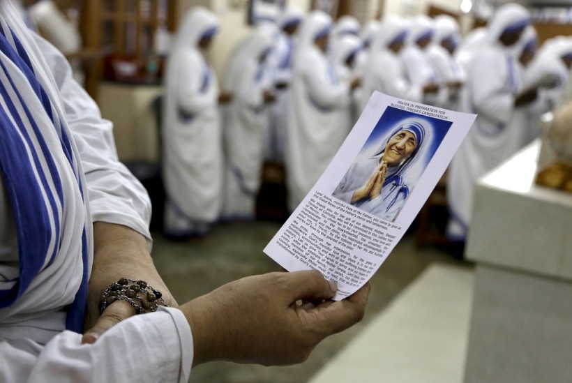 Mutter Teresa wird schon lange nciht nur von den Ordensfrauen ihres Ordens als Heilige verehrt. (Quelle: ap)